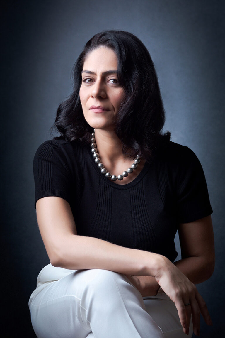 Retratos Corporativos com uma foto profissional feita em Jundiaí para valorizar seu perfil no LinkedIn